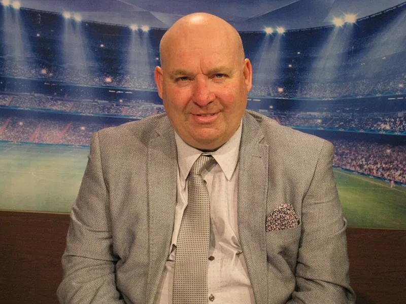 When the Talking Heads Agree, the Sportsbook Is Already Winning